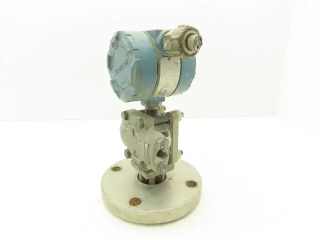 Rosemount 1151LT5SA0F22DL4C9 Pressure Transmitter 45VDC 275PSI 3" Flange Mounted