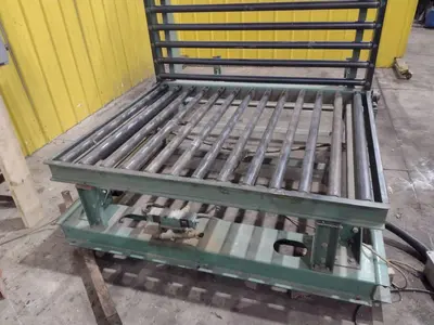 60" x 48" ROACH LIFT & TILT UPENDER / TABLE WITH ROLLER CONVEYOR, 115 VOLT & AIR: YOBRO #24709