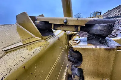 Used 2005 CATERPILLAR D5G XL Bulldozers Pennsylvania US | Proxy Equipment #1378128