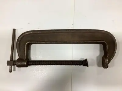 USED ARMSTRONG CLAMP-110