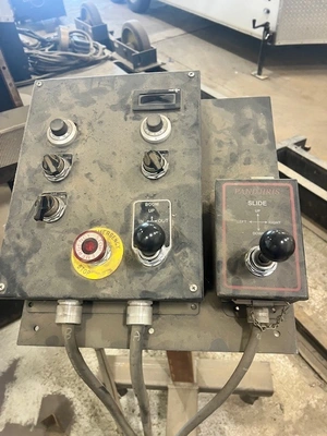USED LINCOLN ELECTRIC SUB ARC MANIPULATOR SYSTEM W/ PANDJIRIS S-160 & LINCOLN ELECTRIC 1000 SD POWERWAVE POWER SOURCE