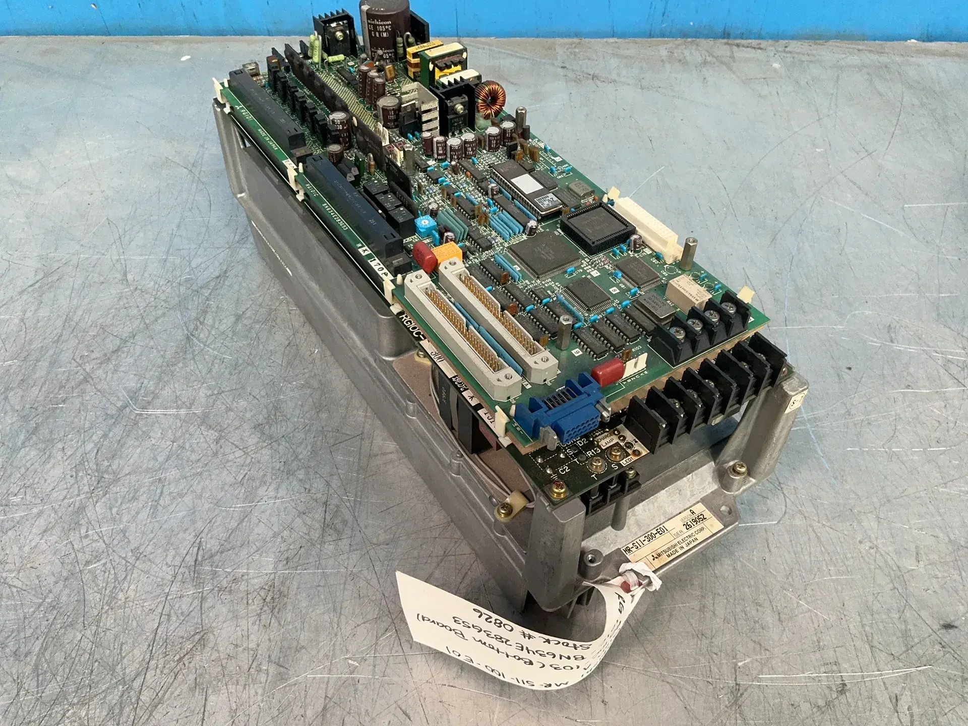 Used MITSUBISHI ELECTRIC MRS11300E01 Servo Drives Ohio US | HGR 24 #1316154
