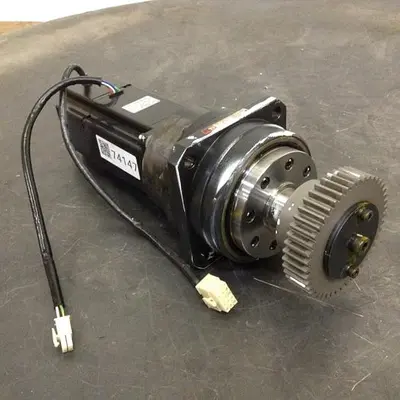 USED YASKAWA ELECTRIC SGM-08AWG26