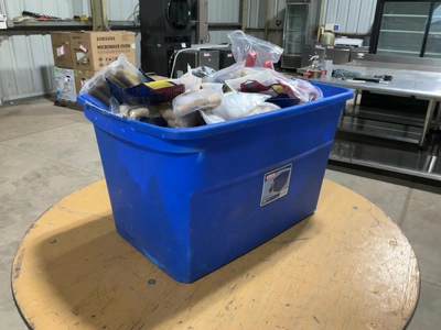 Used MIXED LOT OF BOTTLE CAPPING ACCESSORIES Cappers Michigan US | Miedema Asset Management Group #1761553