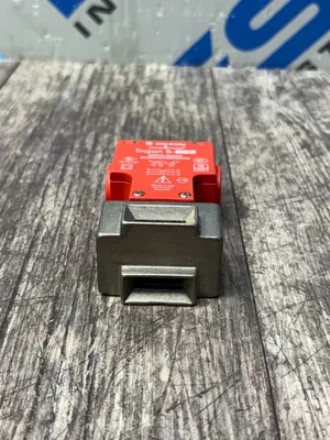 Allen-Bradley 440K-T11369 SER. B Safety Relays | ESS Industrial Equipment Sales (4)