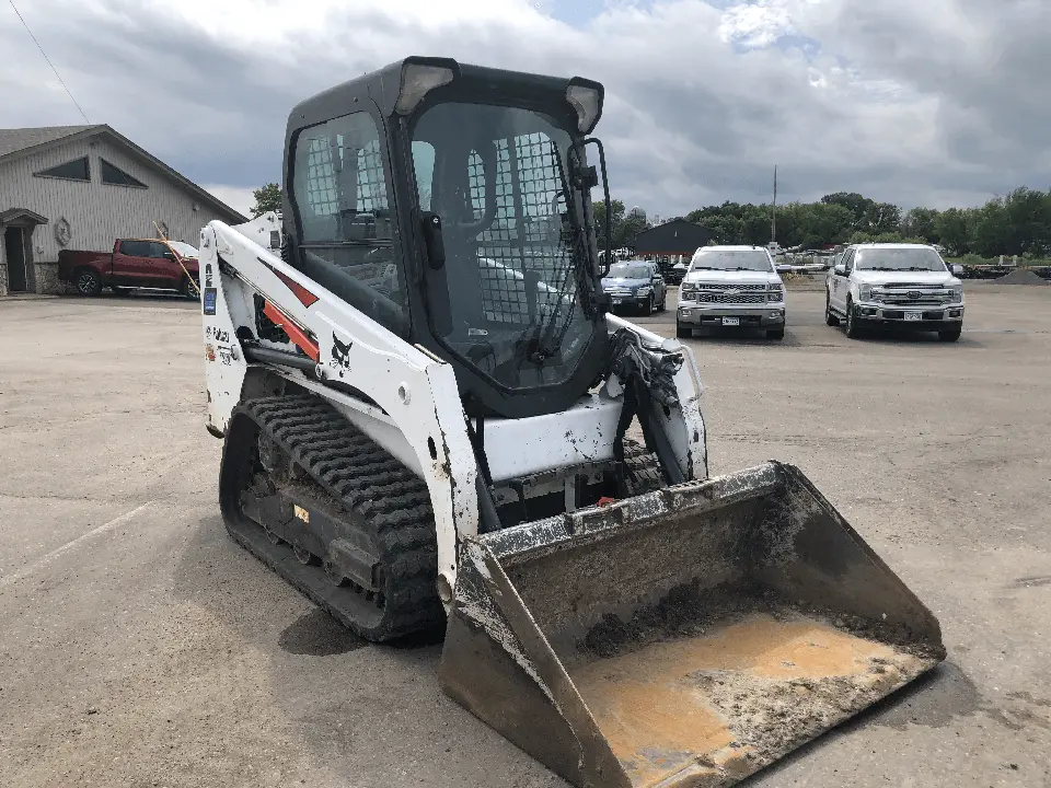 USED 2016 Bobcat T450