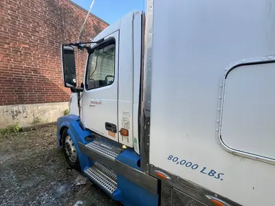 Used 2008 VOLVO VNL64T430 Conventional trucks North Carolina US | Proxy Equipment #1426068