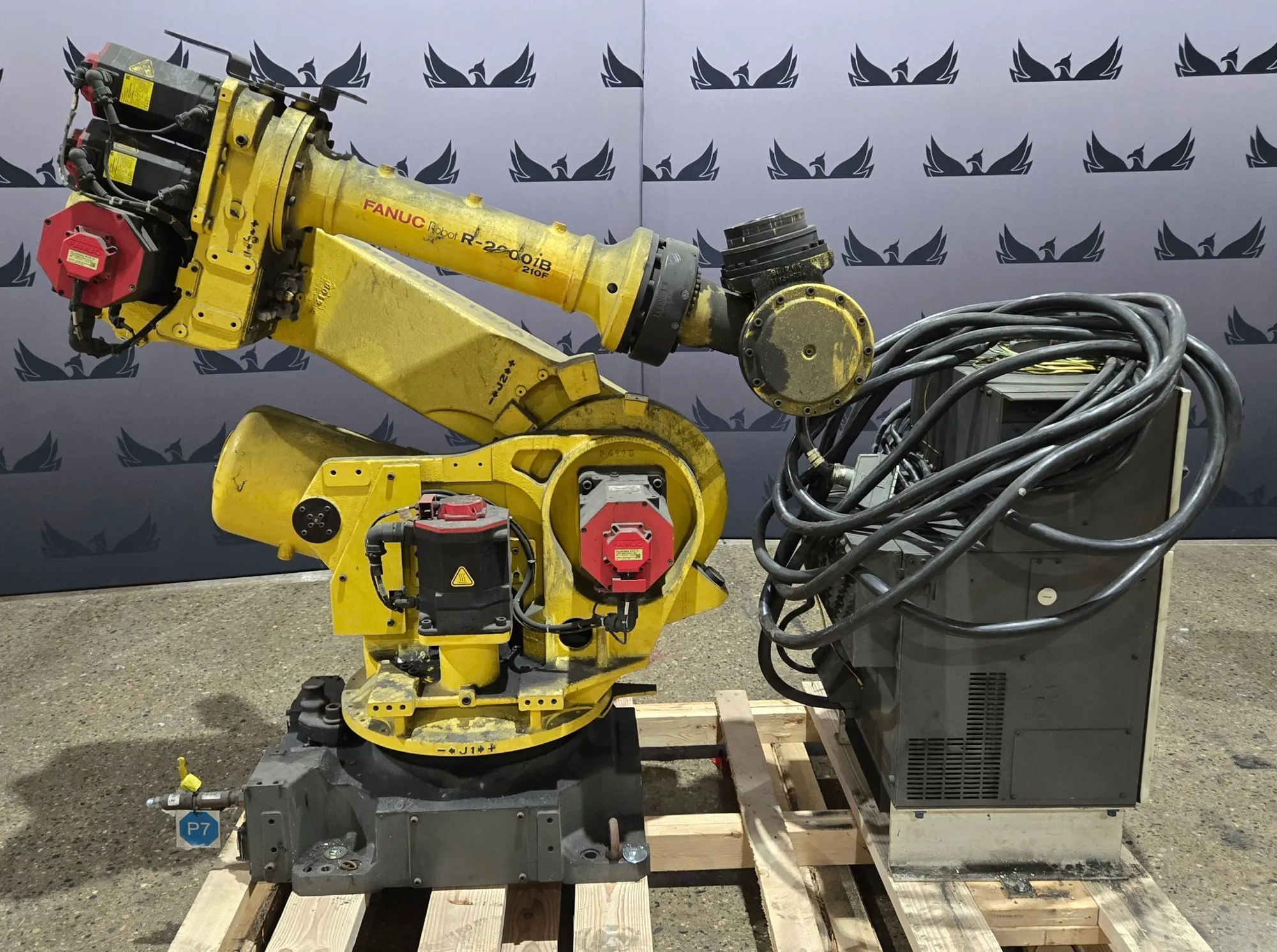 Used 2014 FANUC R-2000IB/210F + R30IB Robots Michigan US | iGAM Industrial Marketplace #177239