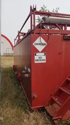 USED 29 M3 (182 BBL) SKID MOUNTED 2 COMPARTMENT MUD TANK