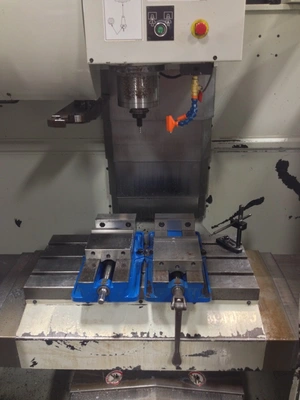 USED 2008 HURCO VM1