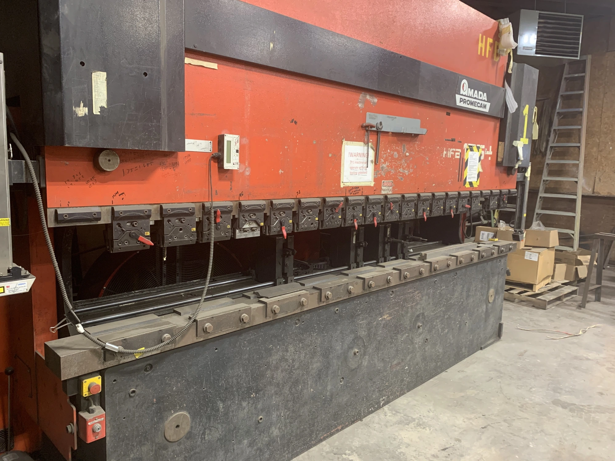 USED 1999 AMADA HFBO-125-40
