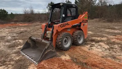 USED 2019 Gehl R105