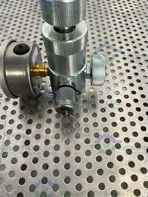 NEW AFRISO GLYCERINE FILLED BOURDON TUBE PRESSURE GAUGES 0-2300 PSI 0-160 BAR
