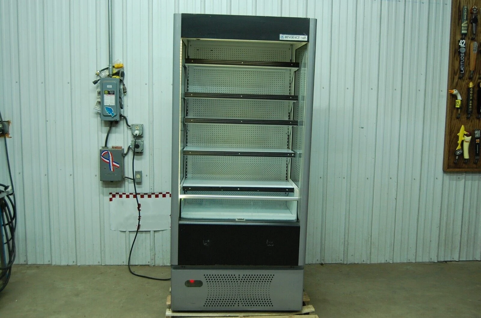 USED Beverage-Air VM-12
