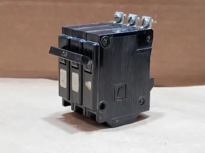 20 Amp, 3 Pole, 240 Volts Circuit Breaker Type QB