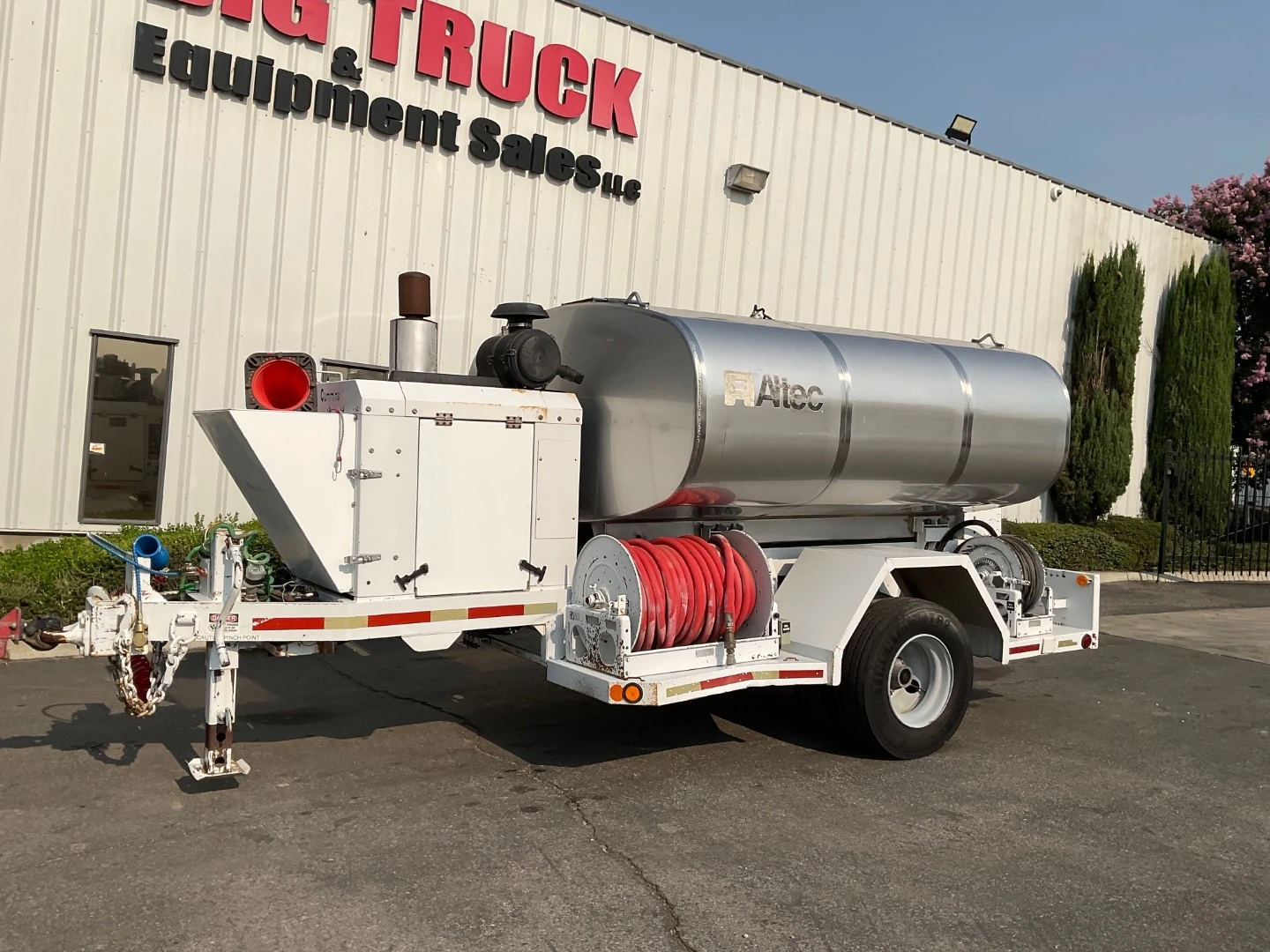 Used 2006 ALTEC HWIL 1600T Liquid Supply Trailers California US | Big Truck & Equipment #1412224