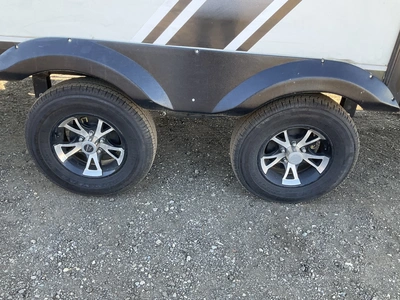 USED 2018 WHITE HAWK 23MRB