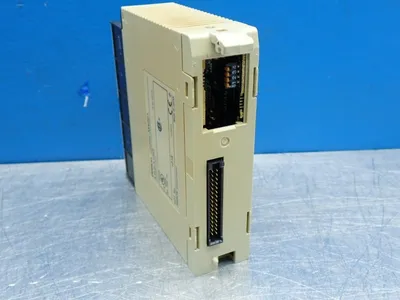 Used OMRON C200HMAD01 Input / Output Modules | HGR 24 #747857