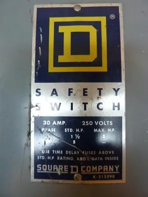 USED SQUARE D H221AWK