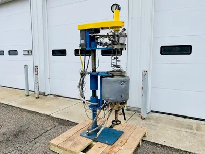 Fluitron 10 Liter Reactor