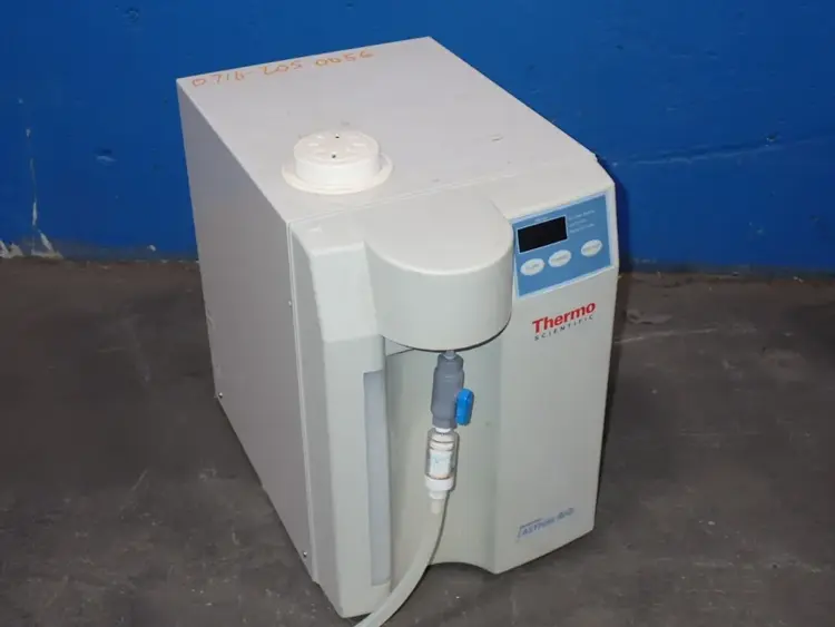 Used THERMO SCIENTIFIC 7128 Lab Water Purifiers Ohio US | HGR 24 #754970
