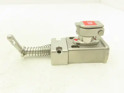 Allen Bradley 440T-MSALE10DB Guardmaster Trapped Key Interlock Switch No Key