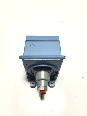 United Electric Controls J402-376 9935 Pressure Switch 0-500 PSI 0-3.4 MPa