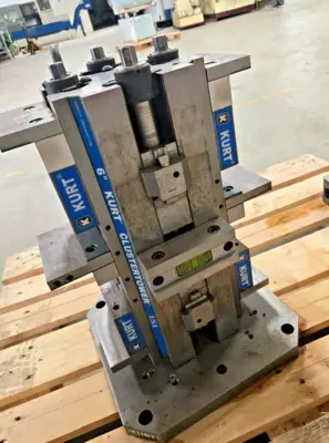 Kurt 3545345435343 Machining Centers & Milling Machines | Amiron Machinery (13)