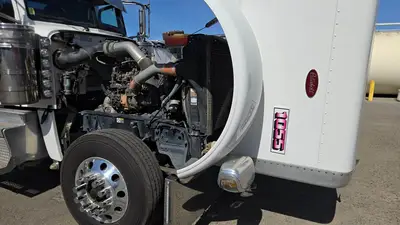 USED 2020 PETERBILT 389