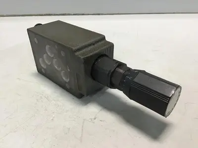USED REXROTH ZDR10VP731200YM12