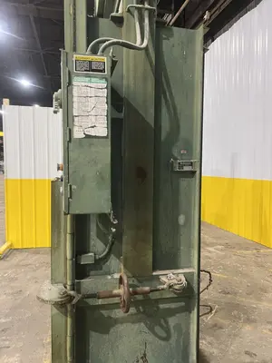 60" X 30" SELCO MODEL #V5HD VERTICAL HYDRAULIC CARDBOARD BALER