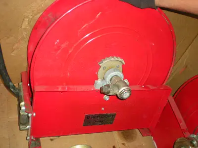 REELCRAFT SPRING RETRACTABLE AIR HOSE REEL