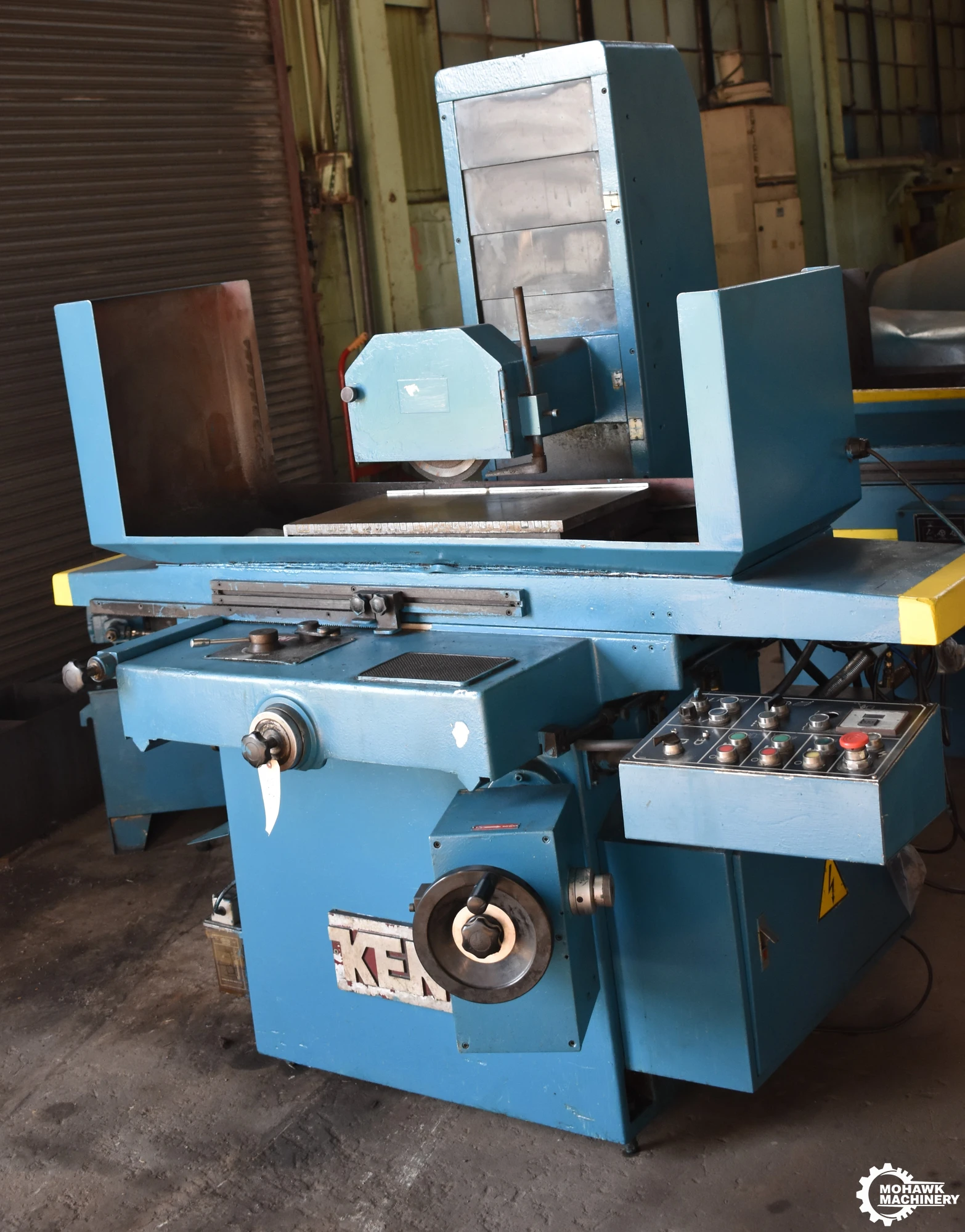 12" x 25" KENT "KGS-306AHD" FULLY-AUTOMATIC HYDRAULIC HORIZONTAL-SPINDLE SURFACE GRINDER w/ELECTRO-MAGNETIC CHUCK - INCREMENTAL POWER DOWN FEED