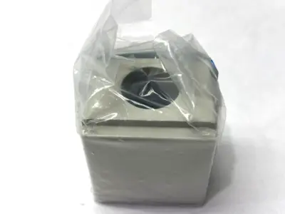 NEW SMC PNEUMATIC ADAPTER 1/4" PORTS LOT OF 2