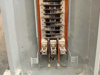 Used SQUARE D QBL-442 Switchgears British Columbia CA | Lenmark #1431057