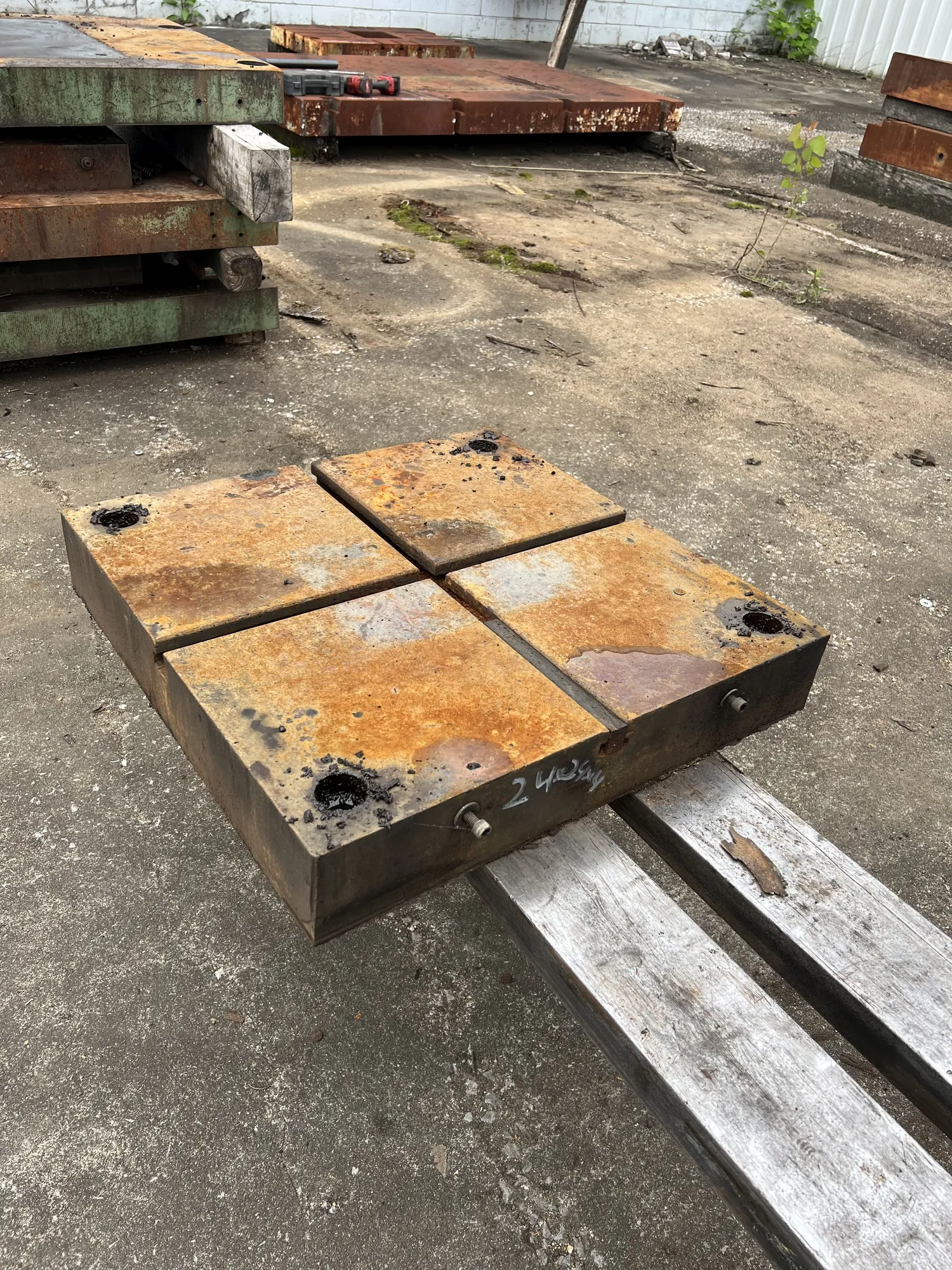 USED BOLSTER PLATE 24 X 24 X 4  T-SLOTTED