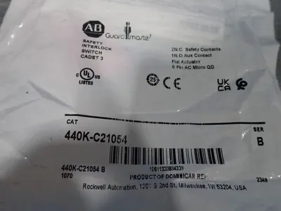 NEW ALLEN BRADLEY 440KC21054