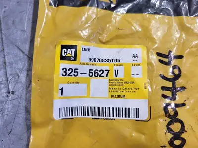 NEW CATERPILLAR 325-5627
