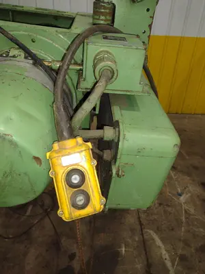2 TON P&H POWERED CABLE HOIST, WITH ROLLING TROLLEY: YOBRO #25083