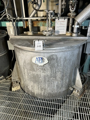 _UNKNOWN_ _UNKNOWN_ Tank S/S - 0 to 999 Gal. (H=height, L=length) | Perry Equipment (1)