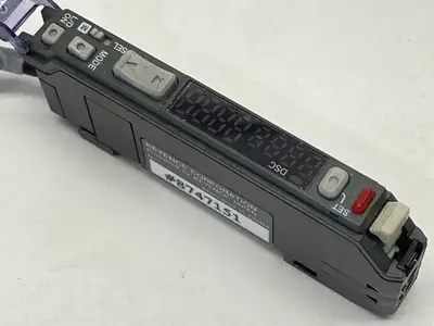 USED KEYENCE FIBER AMPLIFIER MAIN UNIT 7" CABLE