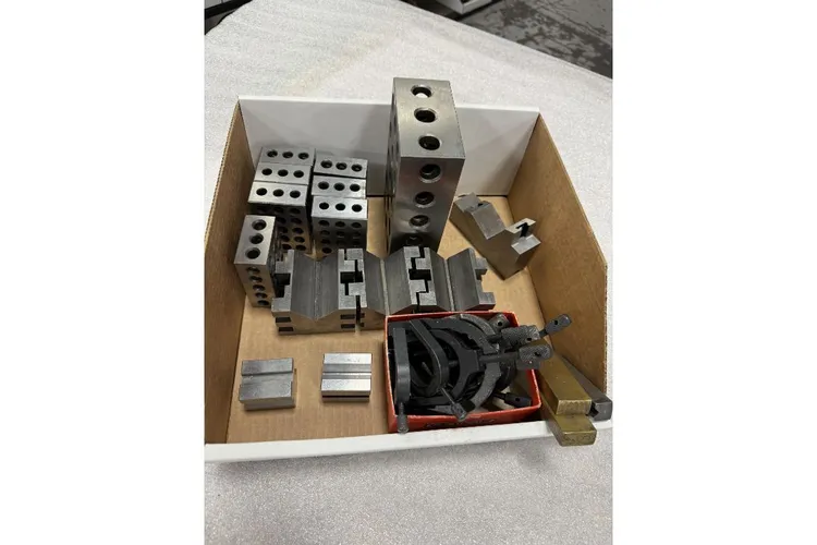 Used _UNKNOWN_ _UNKNOWN_ V-Blocks Utah US | KD Auctions #1549365