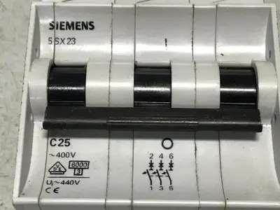 USED SIEMENS 5SX23C25