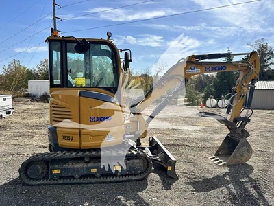 USED 2022 XCMG XE35U