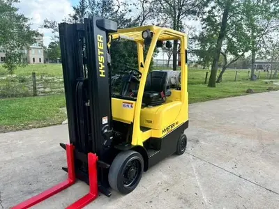 USED 2017 HYSTER S50FT