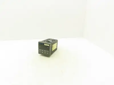 Honeywell DC330B-C0-000-20-000000-0 UDC3000 Versa-Pro Temperature Controller