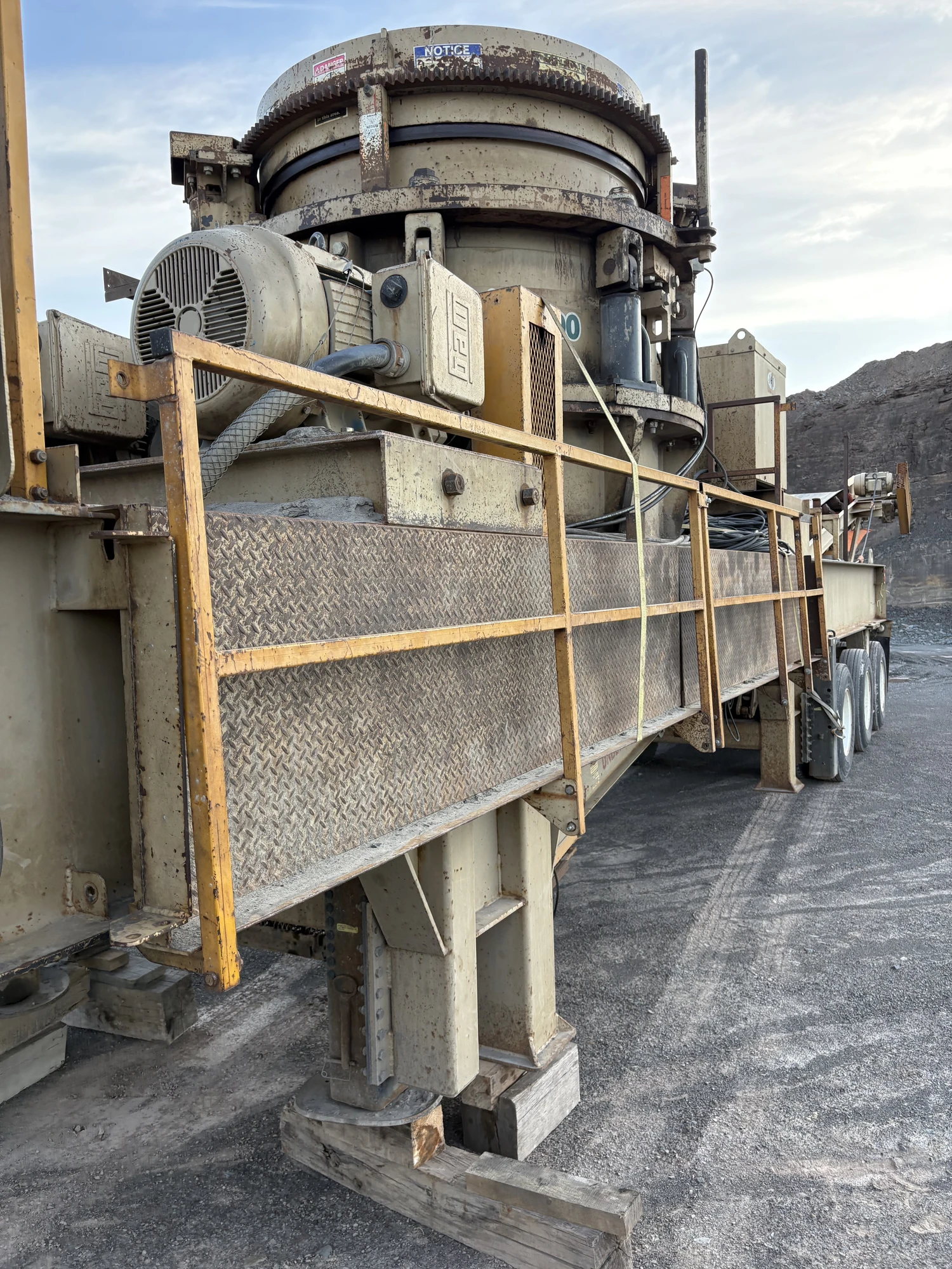 Used 2003 KPI-JCI K400 Cone Crushers Pennsylvania US | Zadoon Equipment #1480801