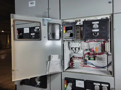 15A, 600V, 3-Ph MCC Disconnect Switch, Size 1 Bucket for Freedom 2100 MCC Frame