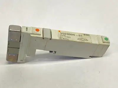 USED SMC PNEUMATIC 4-WAY SOLENOID VALVE 3-POSITION