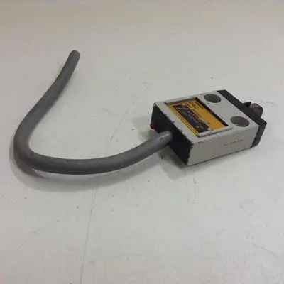 USED OMRON D4C-3403